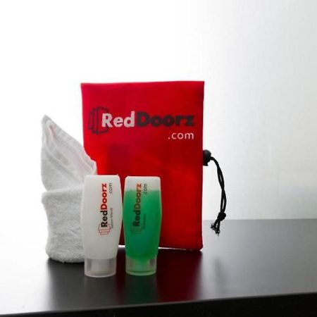 Reddoorz Plus @ Guntur Raya Setiabudi Τζακάρτα Εξωτερικό φωτογραφία