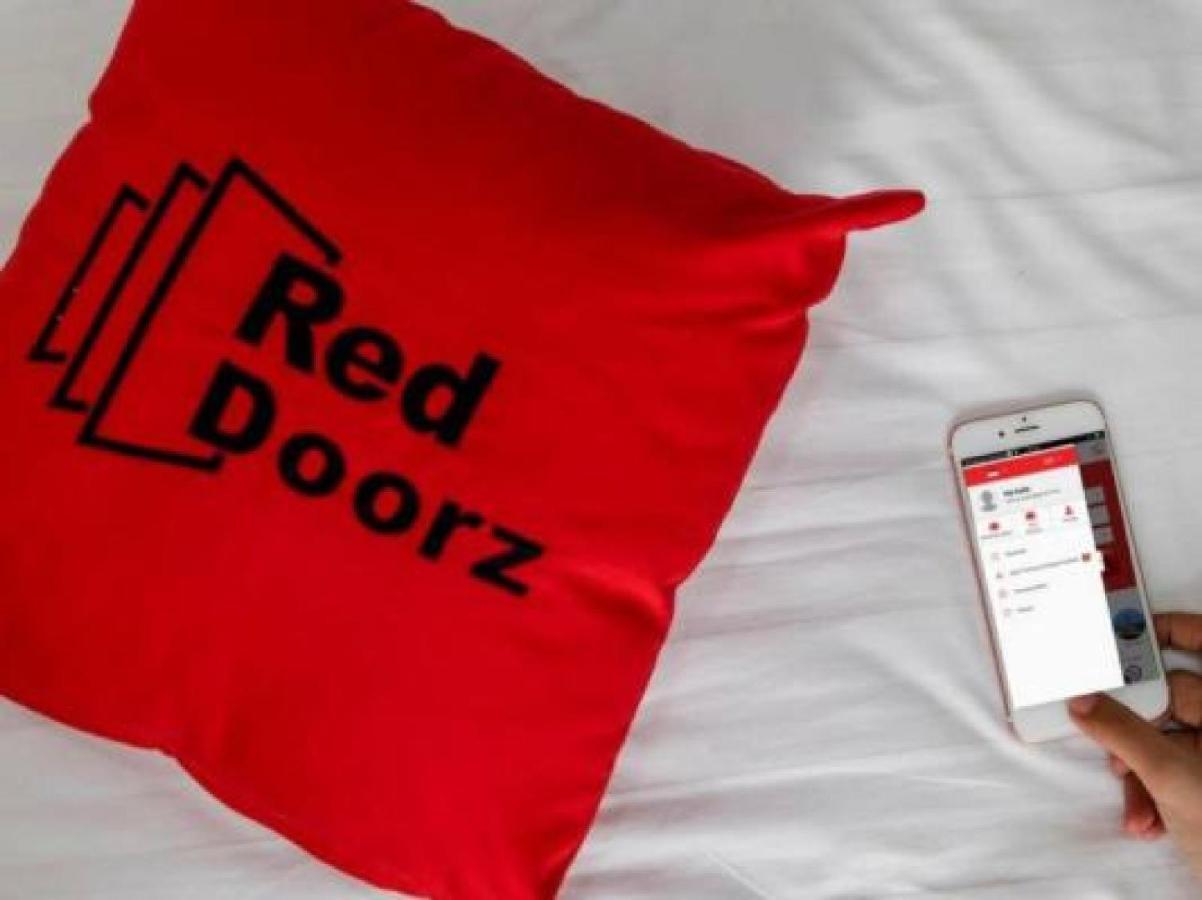 Reddoorz Plus @ Guntur Raya Setiabudi Τζακάρτα Εξωτερικό φωτογραφία